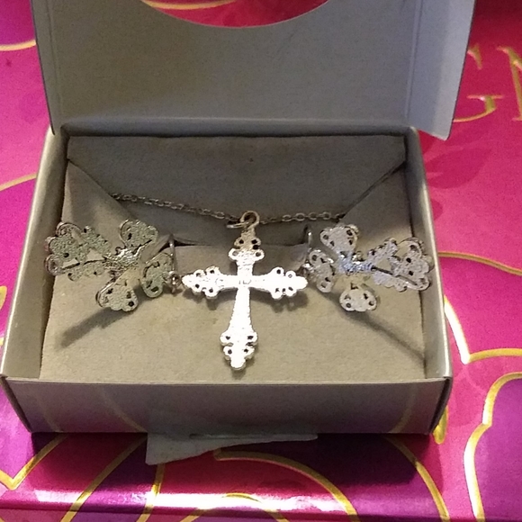 Necklace & earrings (By Designs) - Picture 2 of 5